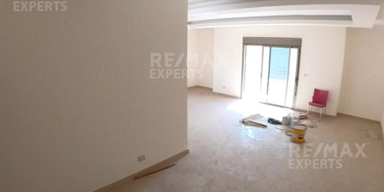 R9-90 Apartment for sale in Mejdlaya, Zgharta