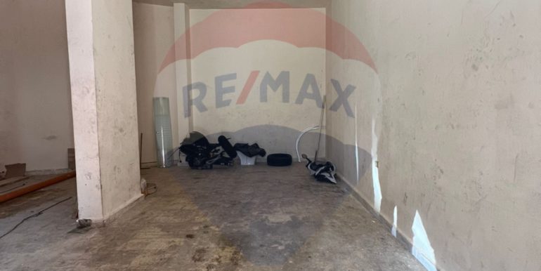 R9-1233 Showroom For Rent in Miten St. – Tripoli