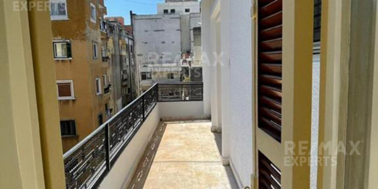 R9-898 Apartment For Sale in Maarad-Tripoli